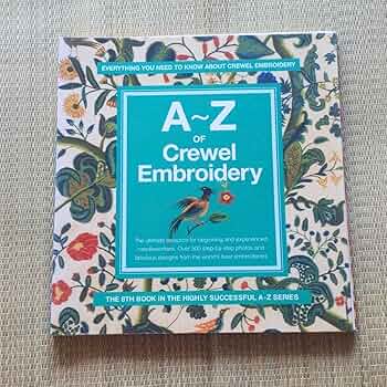 Crewel Intentions   クルーエル刺繍　洋書 Crewel Intentions クルーエル刺繍 洋書の通販 by Viola's shop